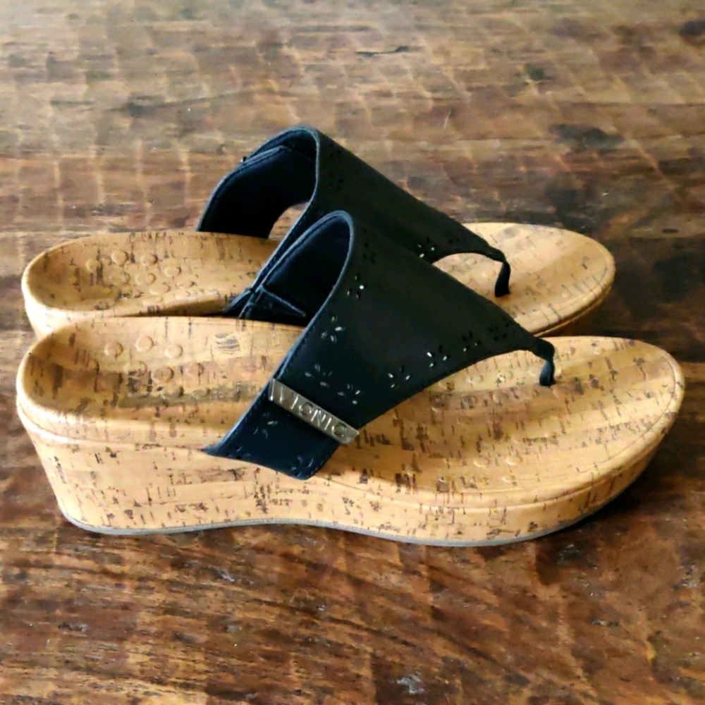 Vionic adjustable black leather sandals